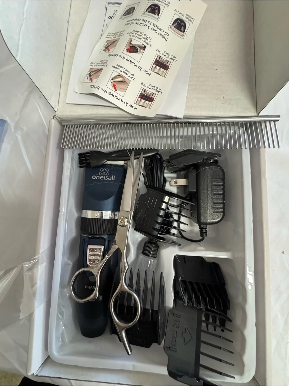 Onesail Blue Rechargeable Men’s Hair Clipper Grooming Kit - Picture 2 of 4